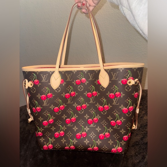 Louis Vuitton Handbags - NWT 2025 LOUIS VUITTON CHERRY NEVERFULL MM